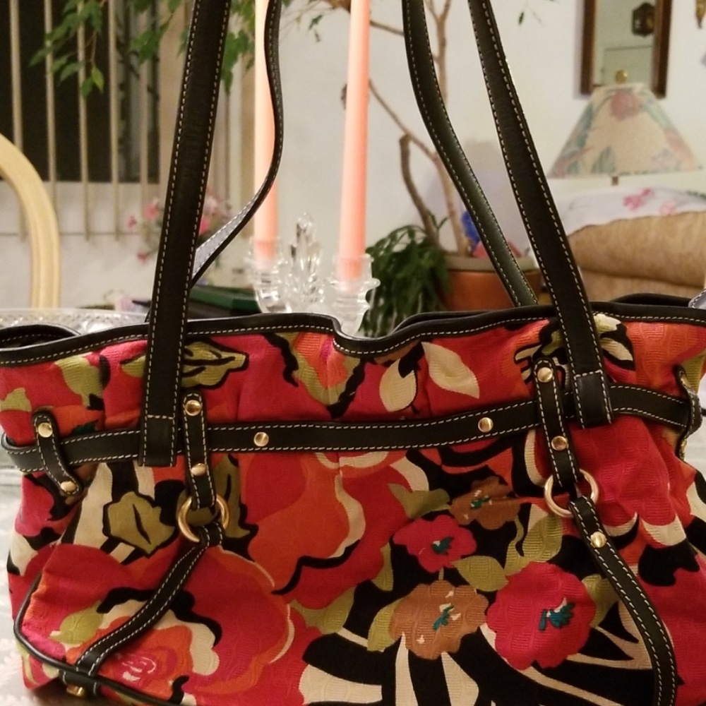 Talbots Cotton & Leather Shoulder Bag with feet